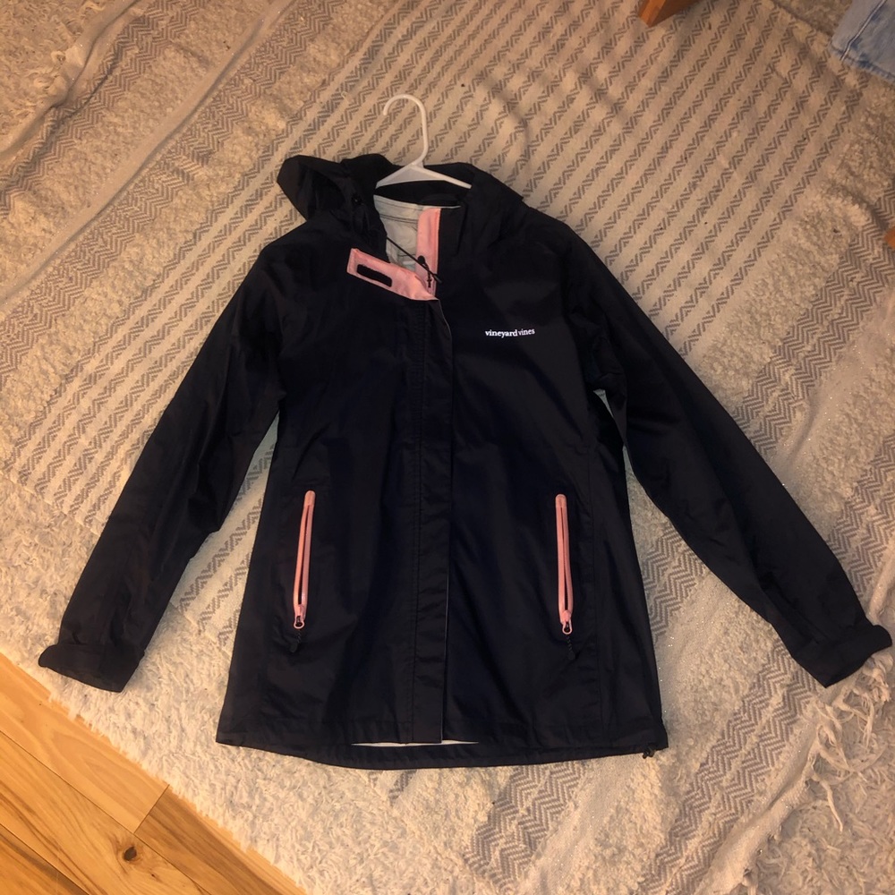 Vineyard Vines Stow & Go Women’s Raincoat